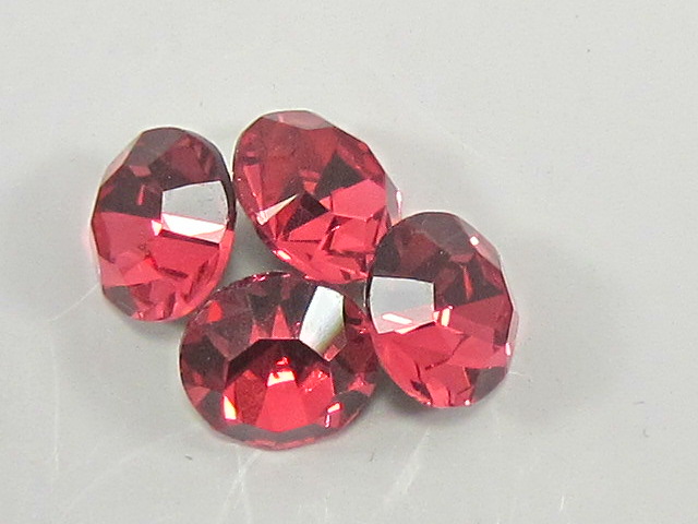 12pcs. 39ss INDIAN PINK (maxima) POINTED BACK PRECIOSA Rhinestones